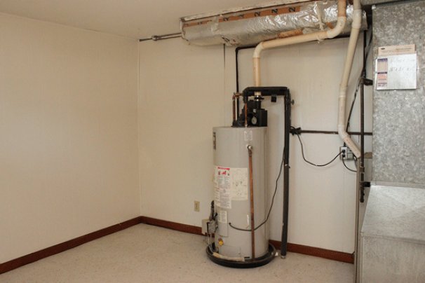 Bonus Room Utility Area